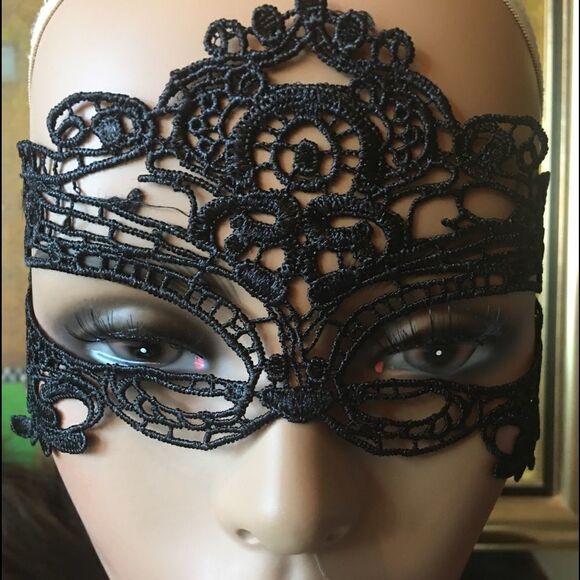 🎃 - 17 Lace Mask! - Picture 6 of 8